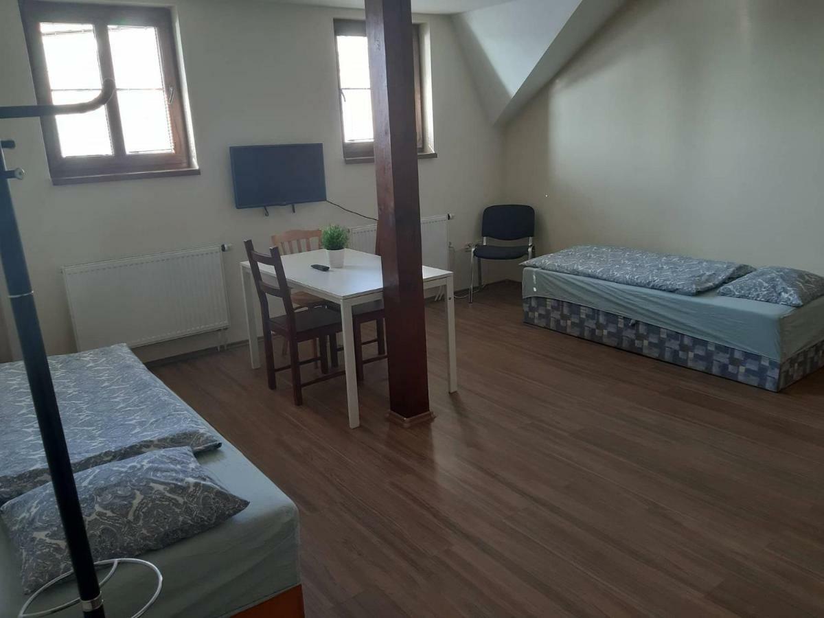 Penzion V Zatacce Plzeň Exteriör bild